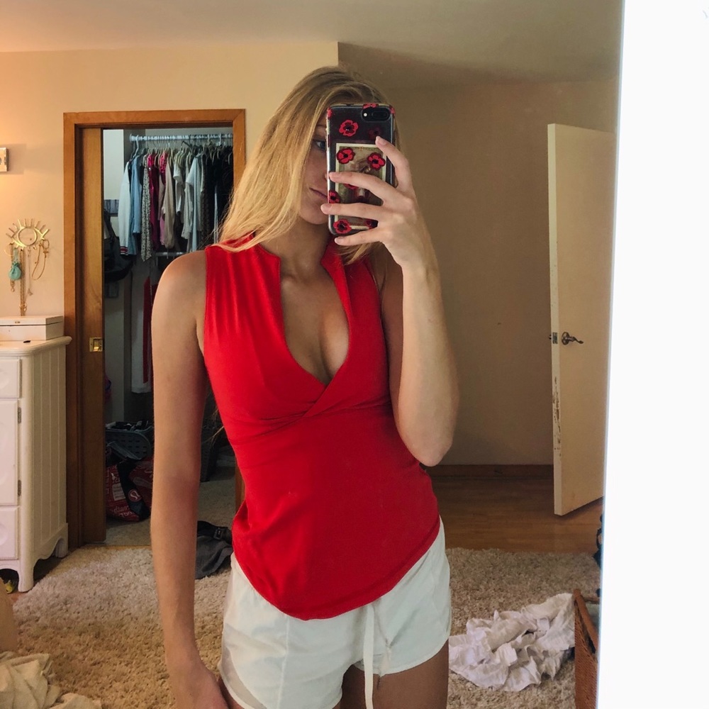 Lululemon flirty yoga top